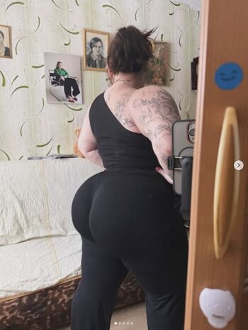 Full leaked Muscle fat girls private photo