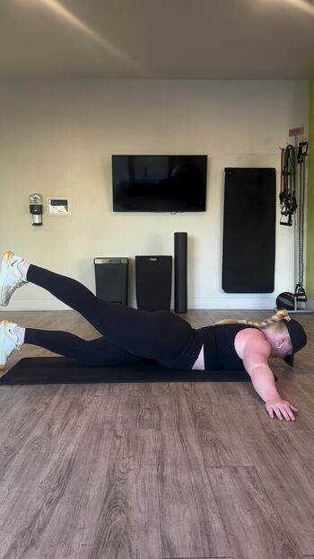 Full leaked Mya lesnar private photo