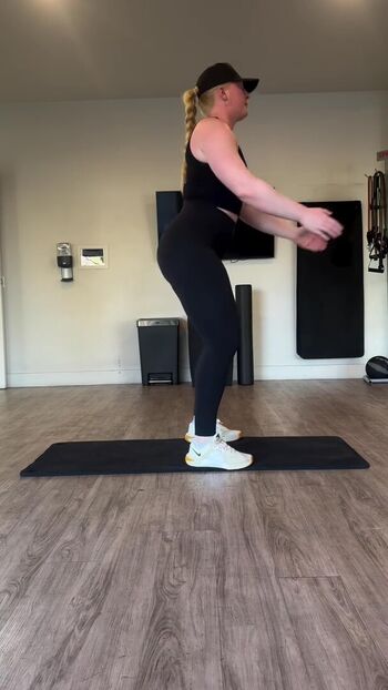 Full leaked Mya lesnar private photo