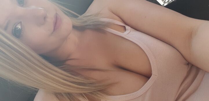 Full leaked Myarykerx private photo