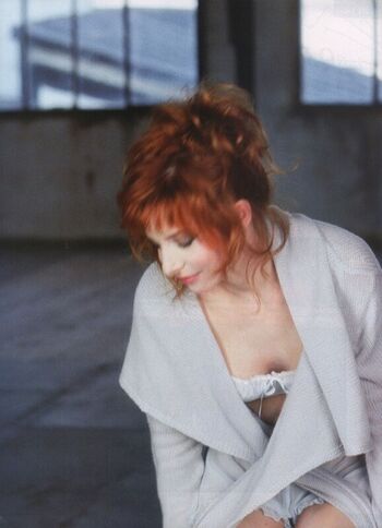 Full leaked Mylene farmer private photo