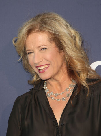 Nancy Travis