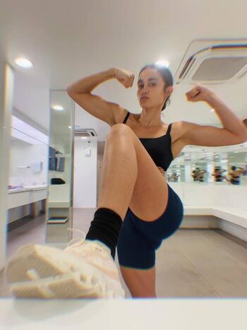 Full leaked Nanda costa private photo