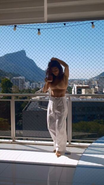 Full leaked Nanda costa private photo