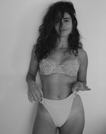 Full leaked Nanda costa private photo