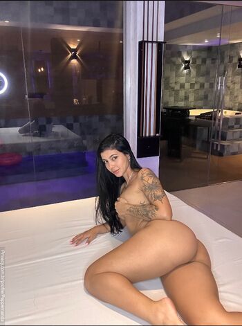 Full leaked Nanda private photo