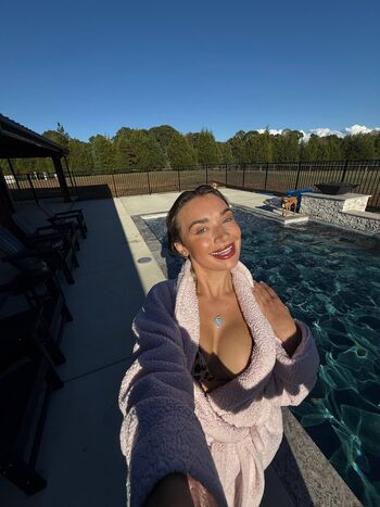 Full leaked Natalie decker page private onlyfans photo