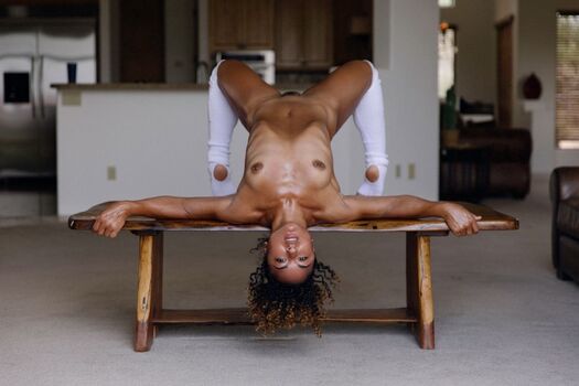 Full leaked Naturebooty private photo