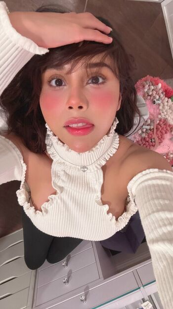 Full leaked Neeko private photo