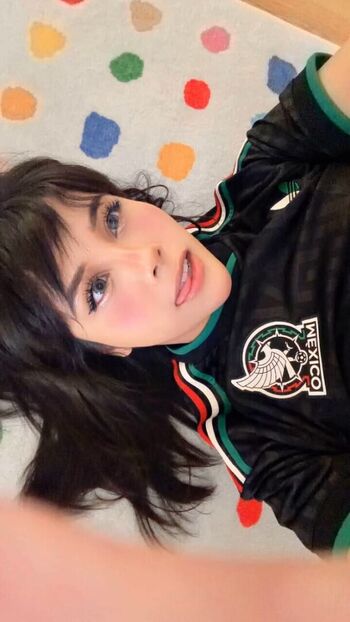 Full leaked Neeko private photo