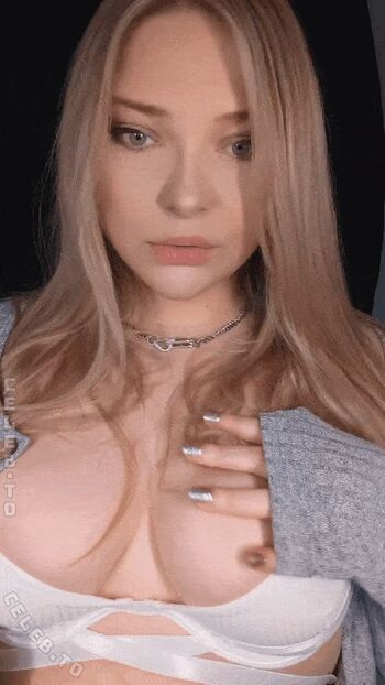 Full leaked Neeviliciouz private photo