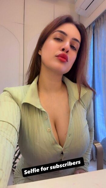 Full leaked Nehhaa malik private photo