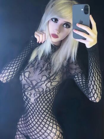Full leaked Nekoblunts private photo