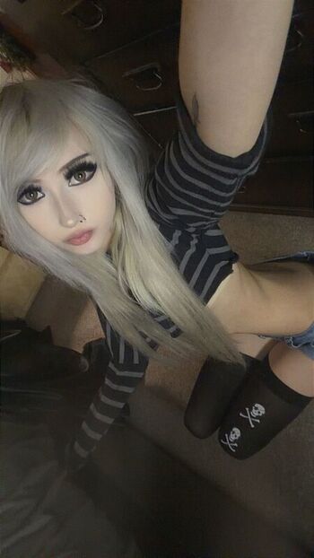 Full leaked Nekoblunts private photo