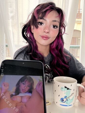 Full leaked Nerdy beila page private photo
