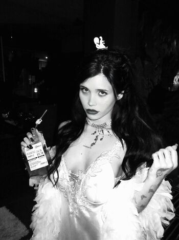 Full leaked Nessa barrett private photo