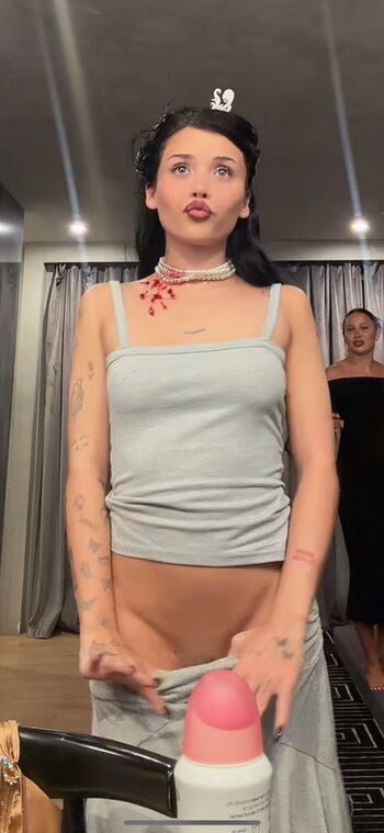 Full leaked Nessa barrett private photo