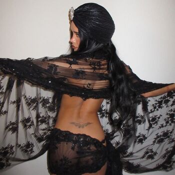 Nessa Barrett