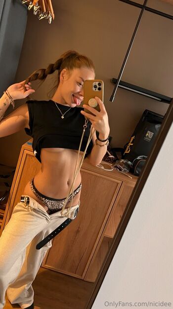 Full leaked Nici dee private photo