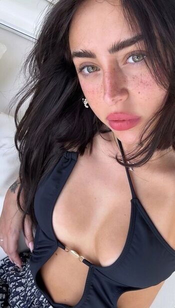 Full leaked Nicki nicole page private photo