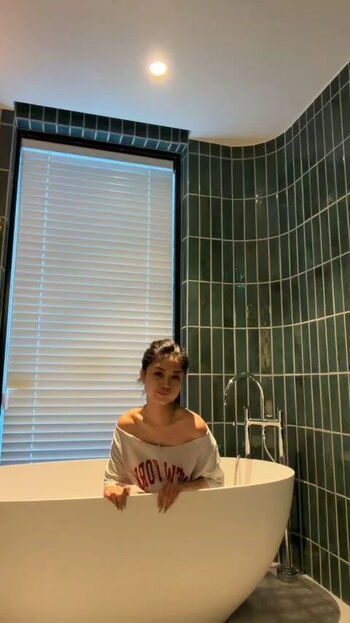 Full leaked Nicole kim private photo