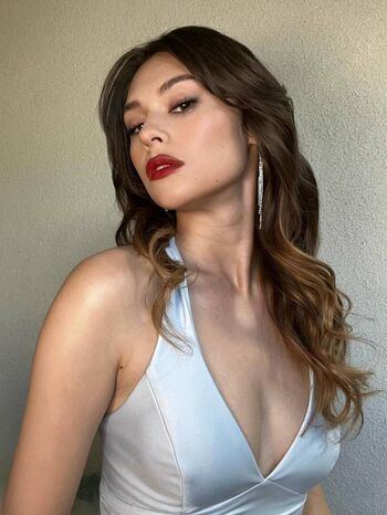 Nicole Maines