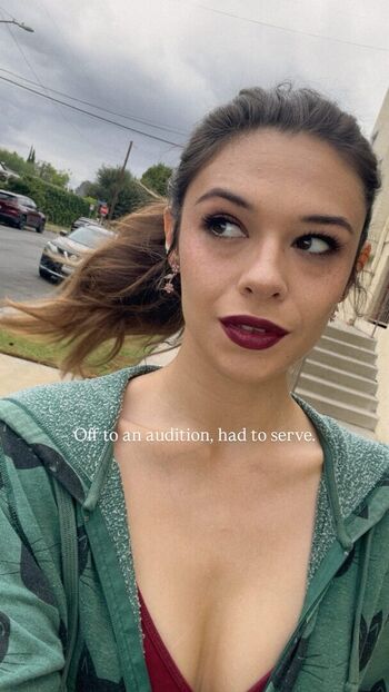Full leaked Nicole maines private photo