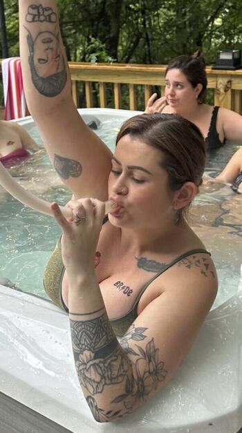 Full leaked Nicole saunders private photo