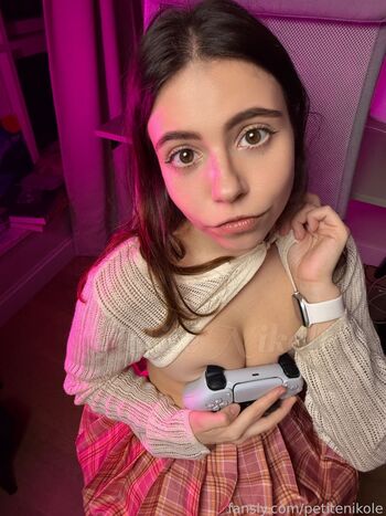 Full leaked Nicole vachevski private photo