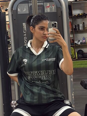 Full leaked Niharika private photo