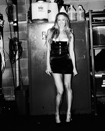 Full leaked Nikki glaser private photo