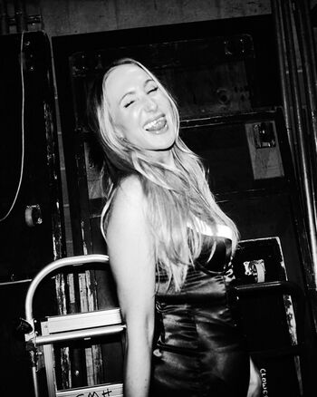 Full leaked Nikki glaser private photo