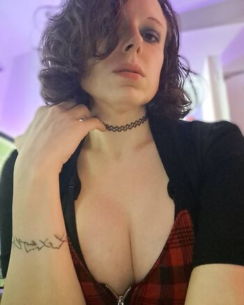 Full leaked Nikki glitch private photo