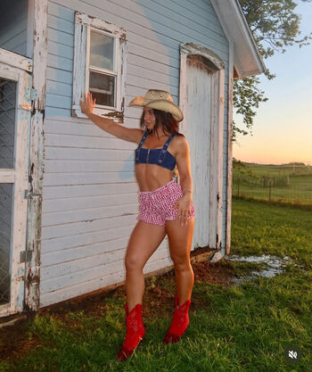 Full leaked Nikkidoyon private photo