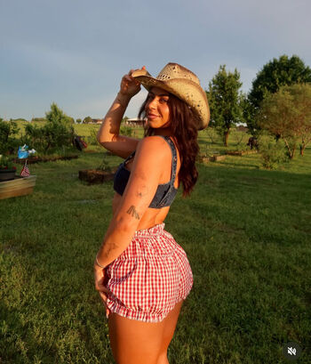 Full leaked Nikkidoyon private photo