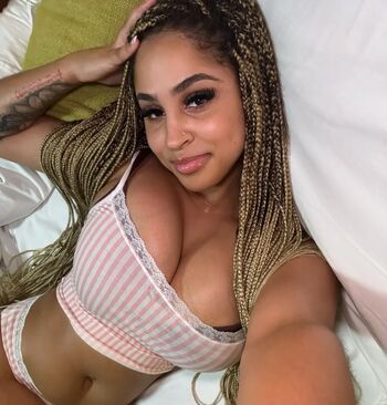 Full leaked Nikkimichael private photo