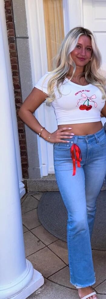 Leaked Maisey monroe/ private photo viral onlyfans