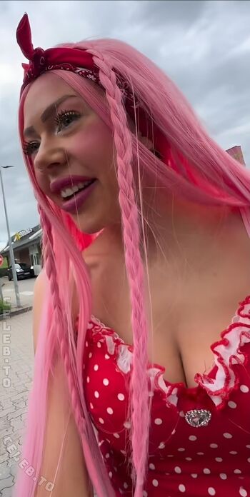 Full leaked Ninabridney private photo