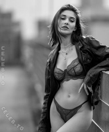 Full leaked Ninafdj private photo