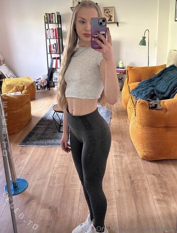 Full leaked Ninaslaws private photo