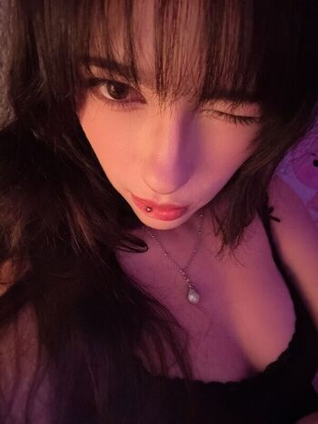 Full leaked Nineiota private photo