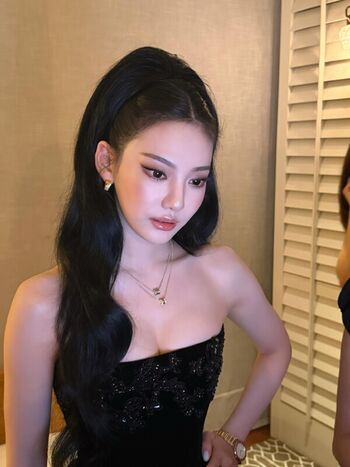 Full leaked Ningning aespa private photo