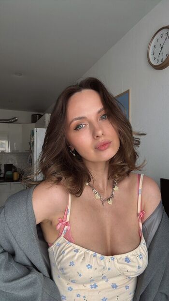 Full leaked Nkris private photo