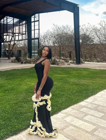 Full leaked Nneka private photo