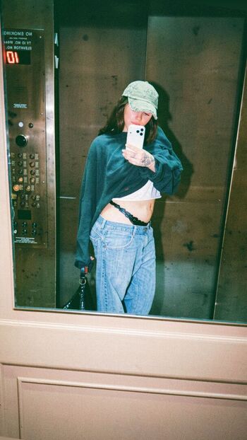 Full leaked Noah cyrus page private photo