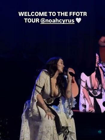 Full leaked Noah cyrus private photo