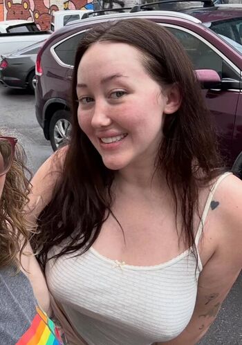 Full leaked Noah cyrus page private photo