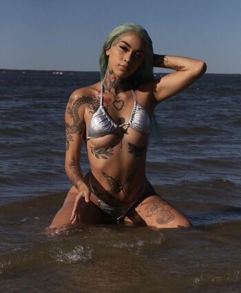 Full leaked Noeluvbriii private photo