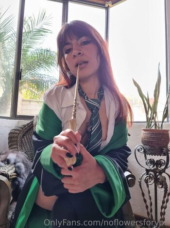 Full leaked Noflowersforyou page private photo