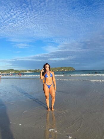 Full leaked Novinhas com peitos pequenos page private photo